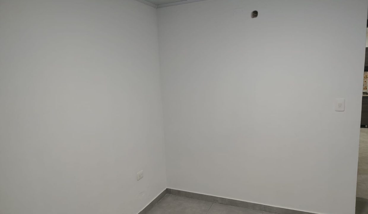 5750db12-b9f4-4794-a3f0-9485b6e6b38d